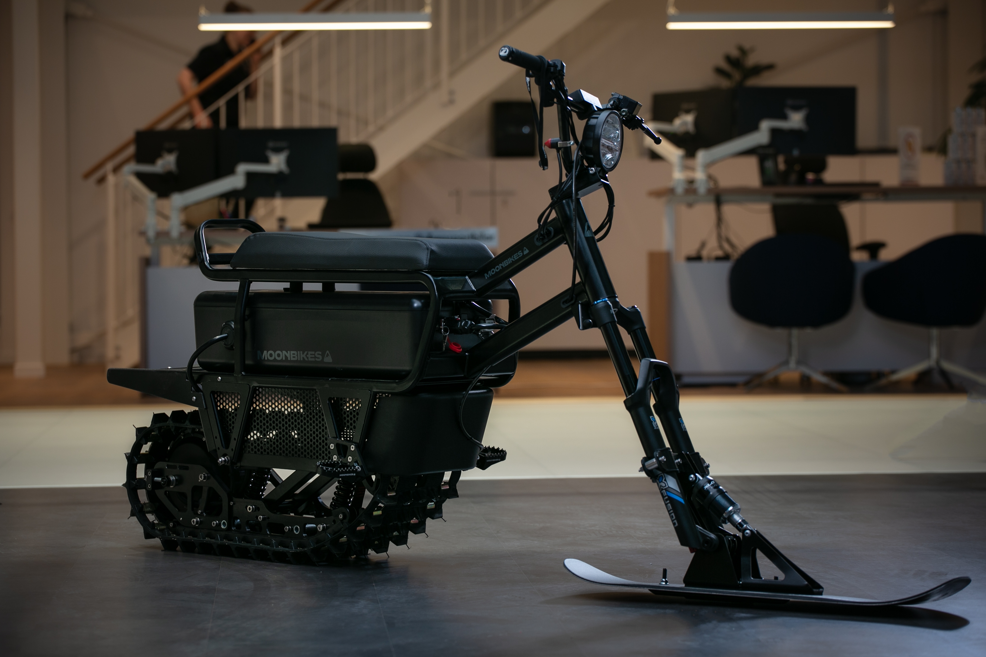 Moonbikes har mindre än 200 delar, ingen kedja och inget bälte, vilket gör underhållet enkelt och minimalt.