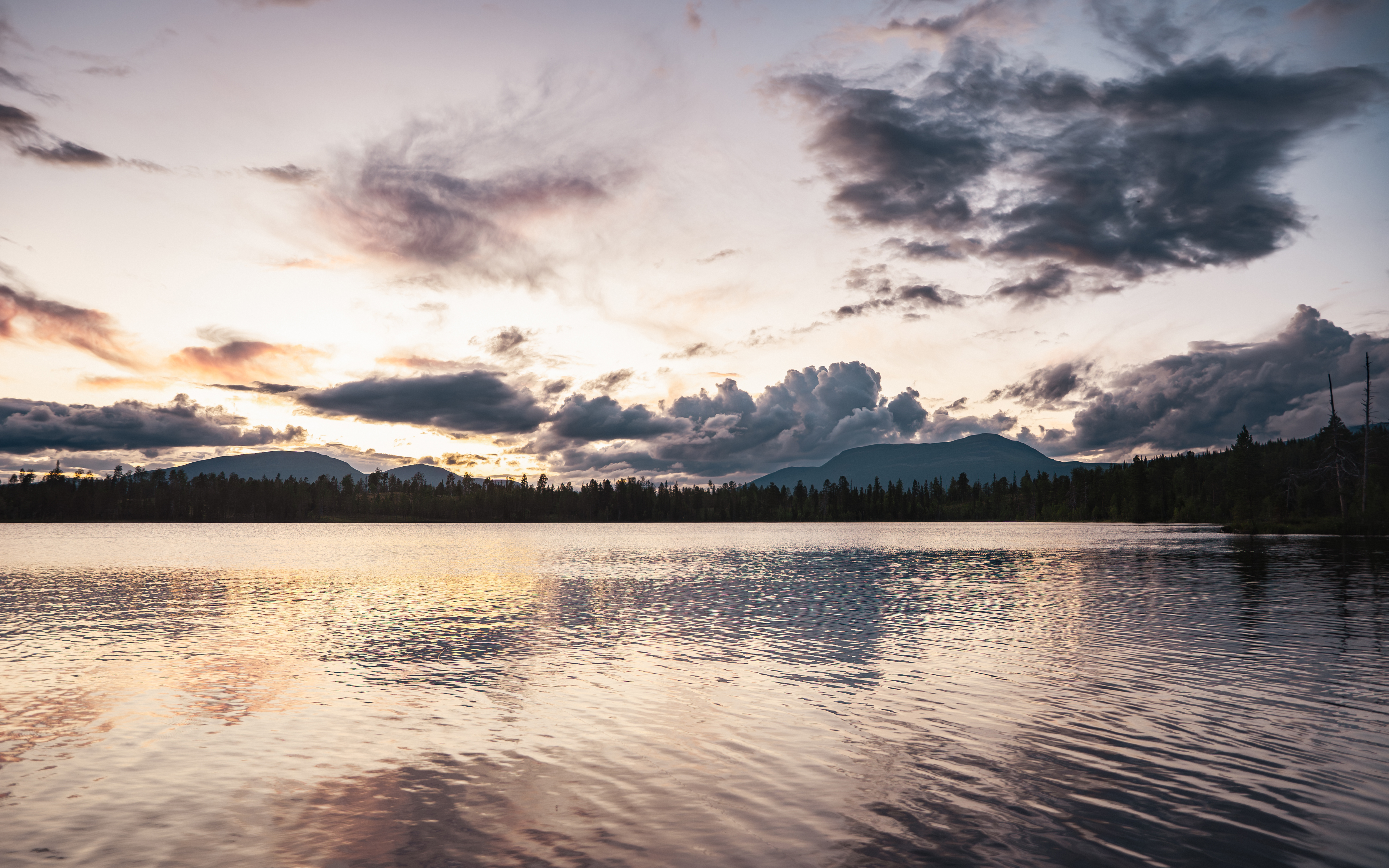 Vädret bjöd på en väldigt vacker solnedgång och 18 grader.